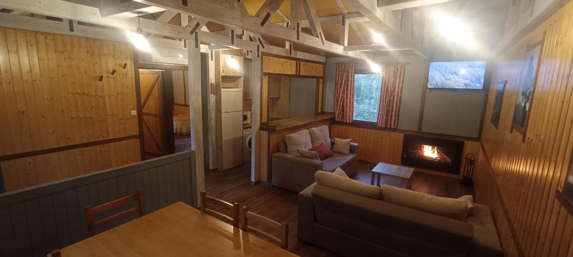 Casas Rurales Vado Del Rio Tus Cortijo Prados 外观 照片