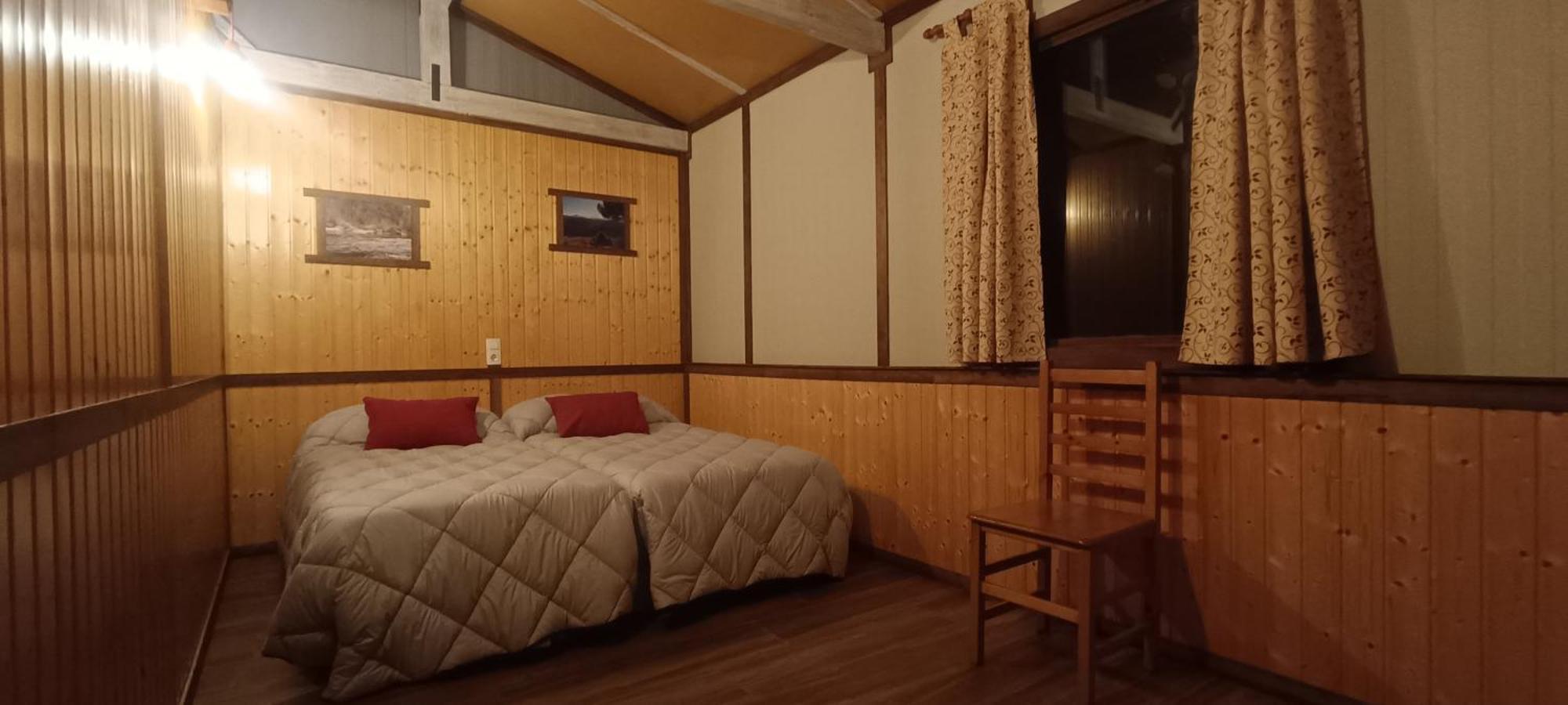 Casas Rurales Vado Del Rio Tus Cortijo Prados 外观 照片